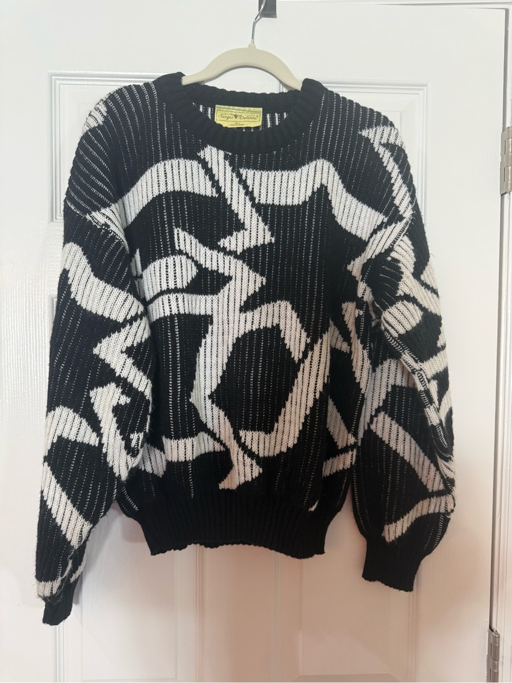 Vintage Sergio Valente Black & White Abstract Graphic Crewneck Sweater